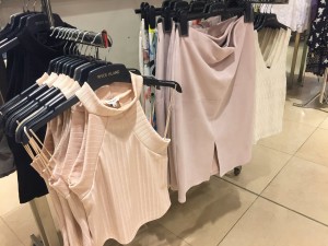 A picture of a pink skirt