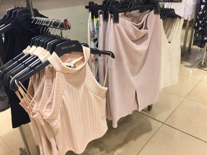 A picture of a pink skirt