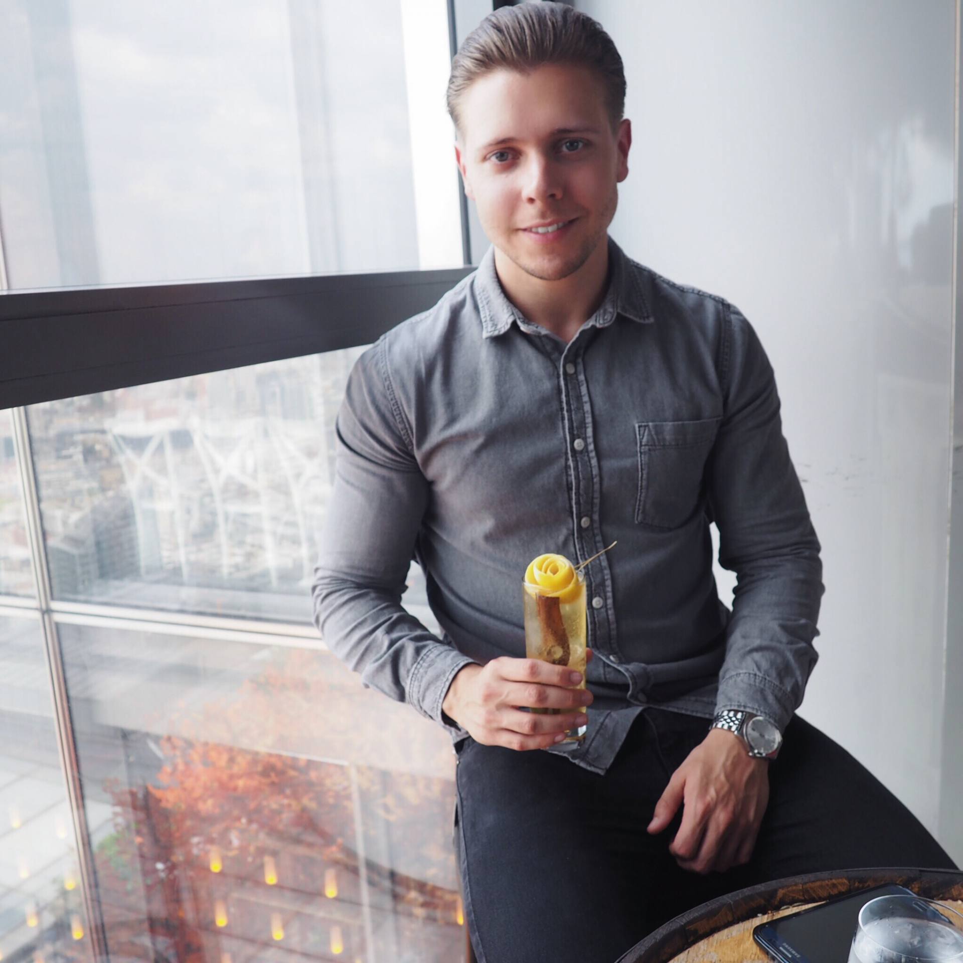 Cocktails at Duck & Waffle bar