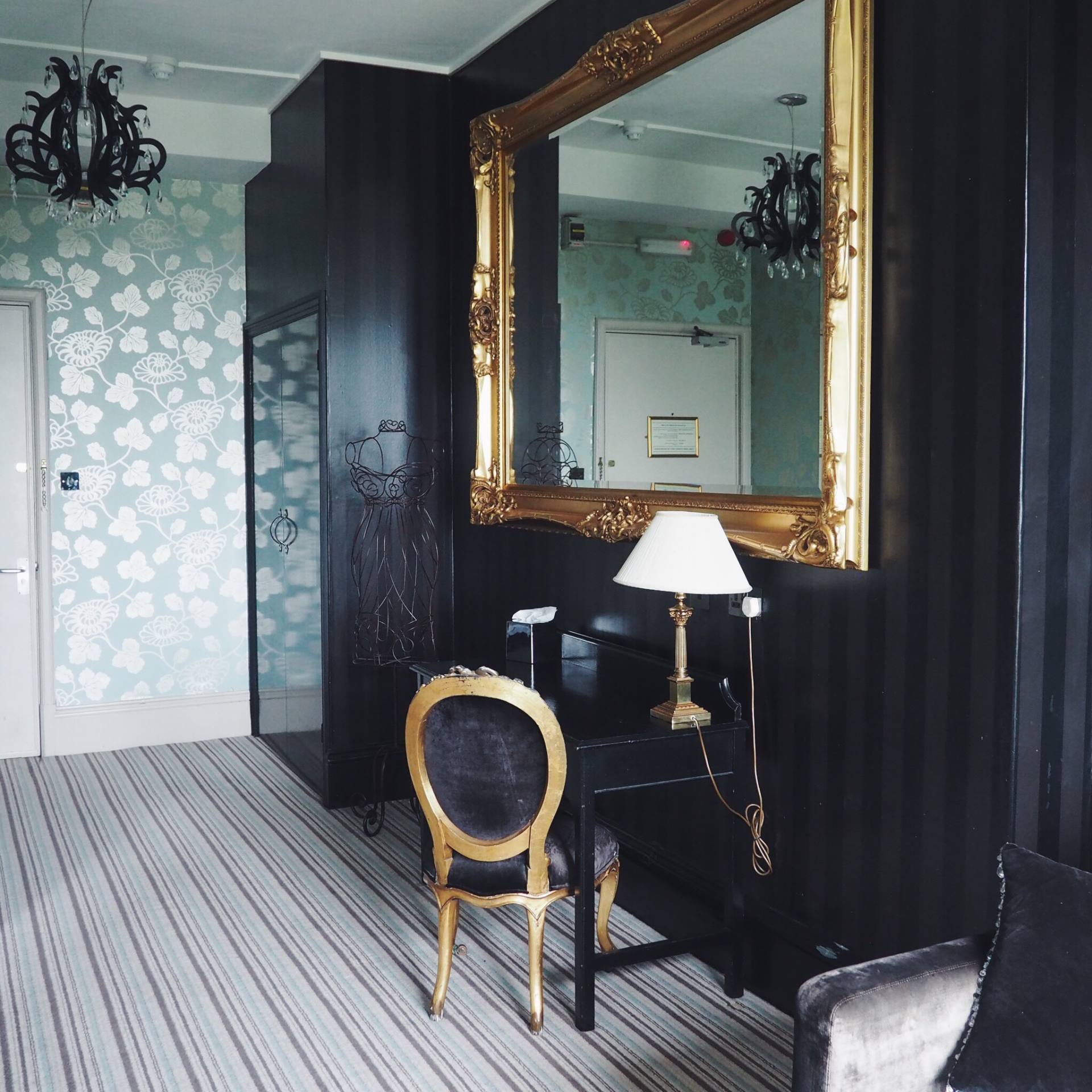 Coed-Y-Mwster Hotel Bridal Suite